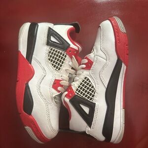 Little Boys Jordan’s Size 11c